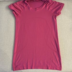 Lululemon Swiftly Tech Short-Sleeve Shirt - Size 4